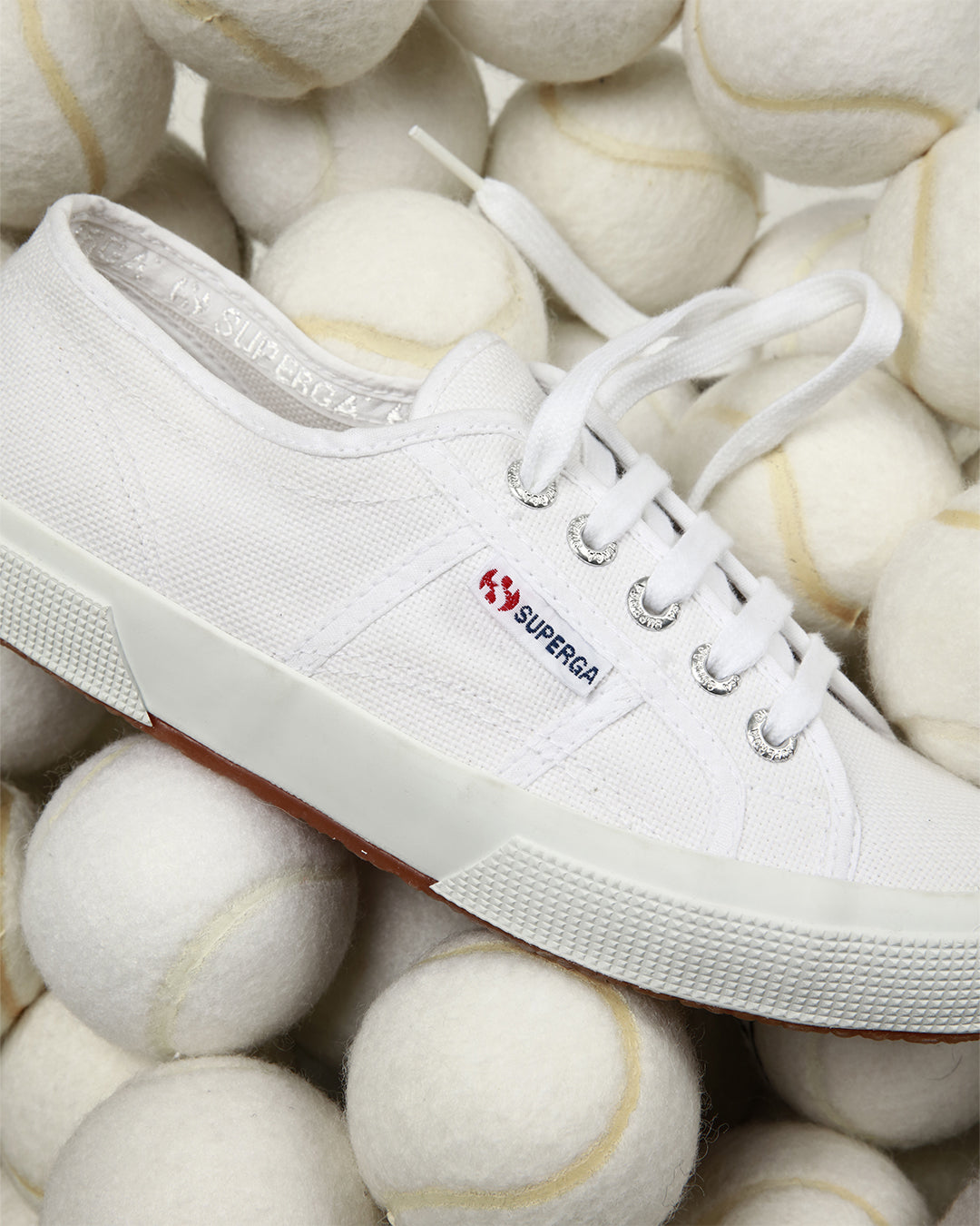 Superga: How to clean the 2750?
