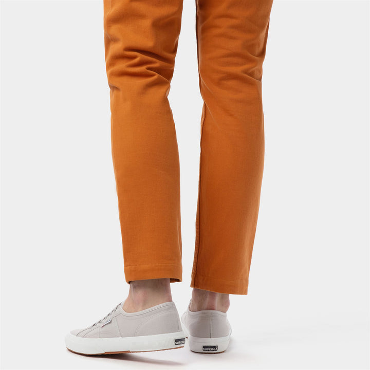 Klassische Unisex-Sneaker in Grau mit Obermaterial aus Baumwolle 7