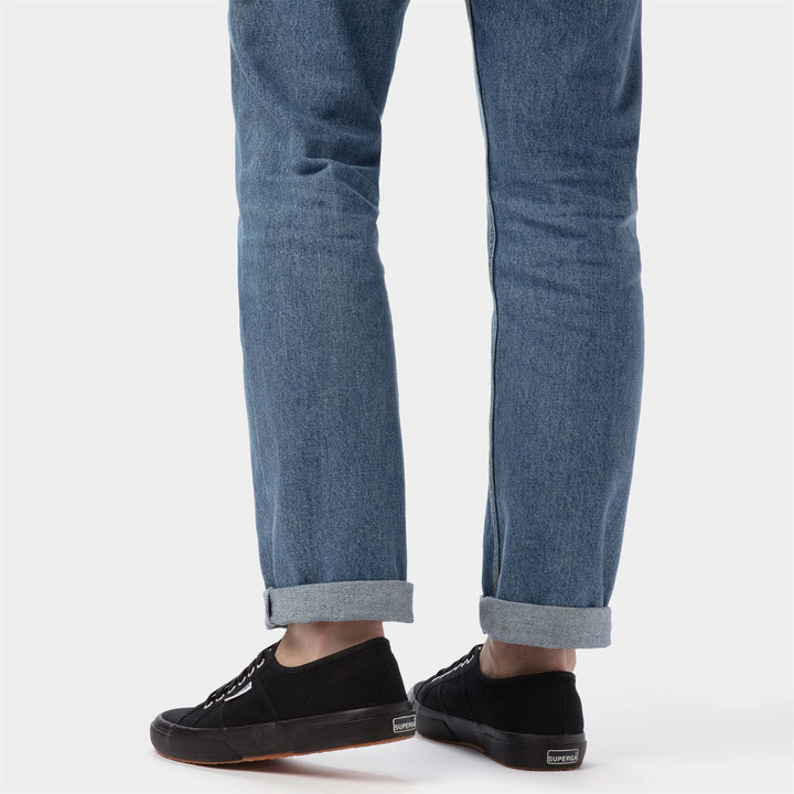 Klassische Unisex-Sneaker in Vollschwarz mit Obermaterial aus Baumwolle 7