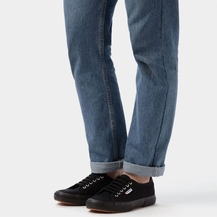 Klassische Unisex-Sneaker in Vollschwarz mit Obermaterial aus Baumwolle 6