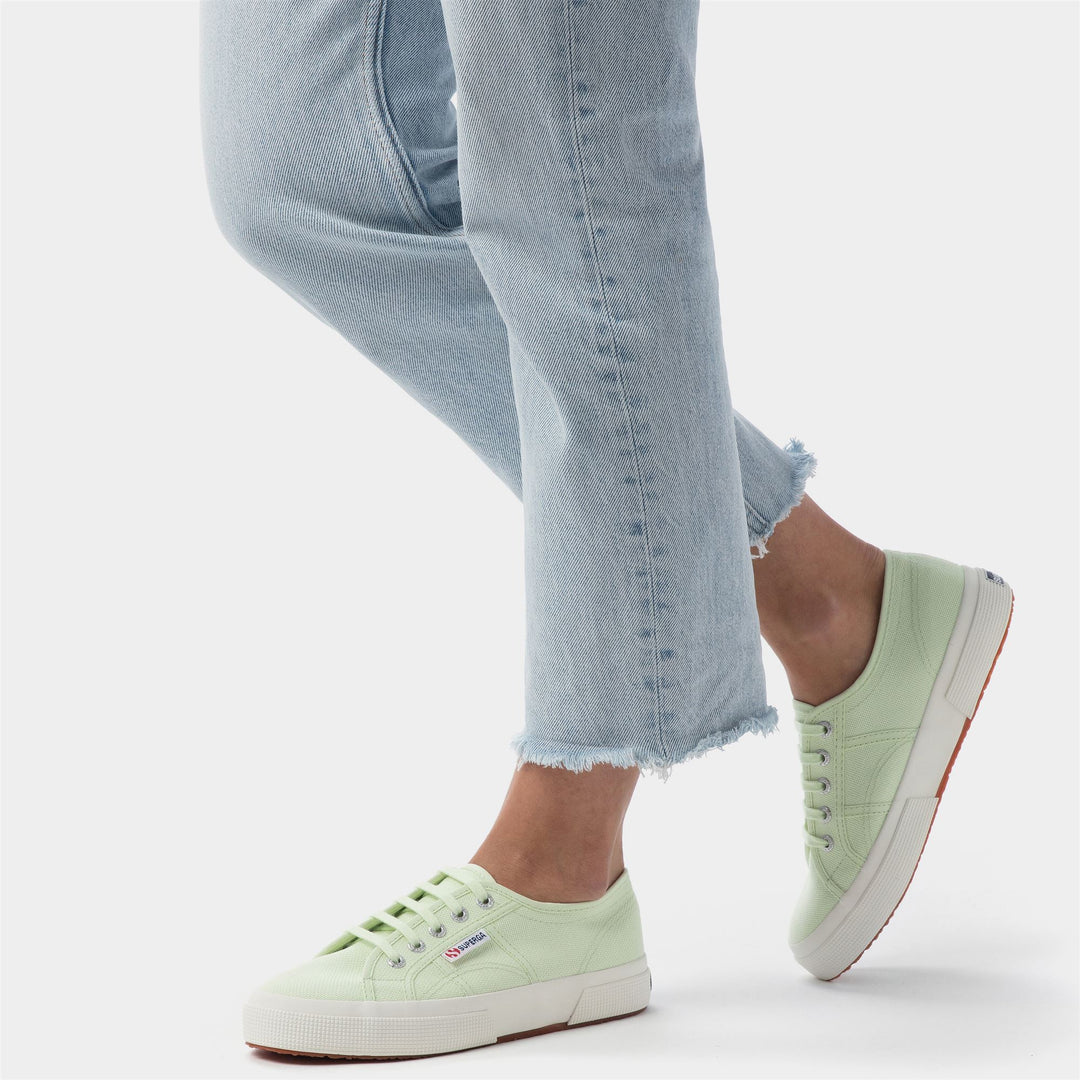 Classic Unisex Sneakers in Green with Cotton Upper main