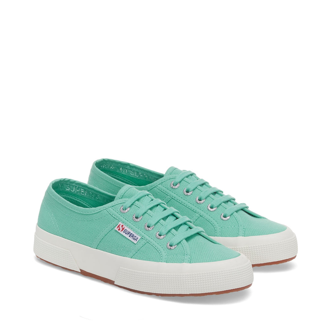 Classic Unisex Sneakers in Green with Cotton Upper main
