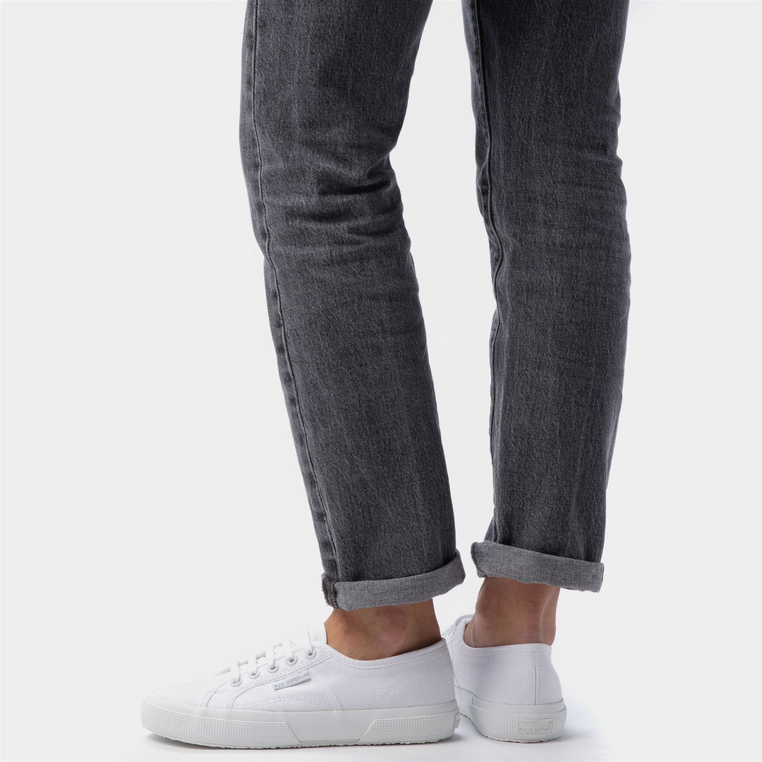 Klassische Unisex-Sneaker in Total White mit Obermaterial aus Baumwolle main