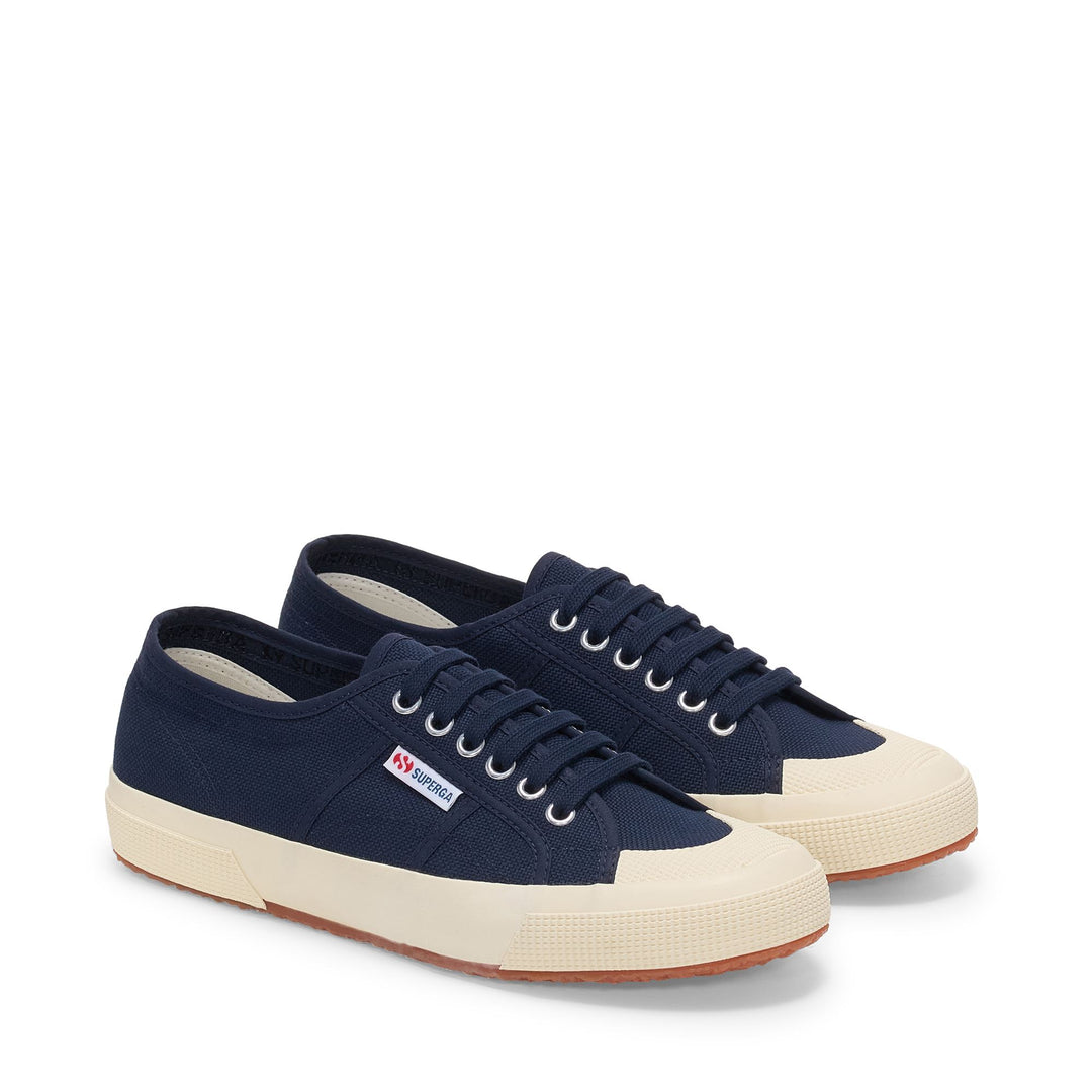 Zapatillas unisex de corte bajo en azul marino con parte superior de algodón main